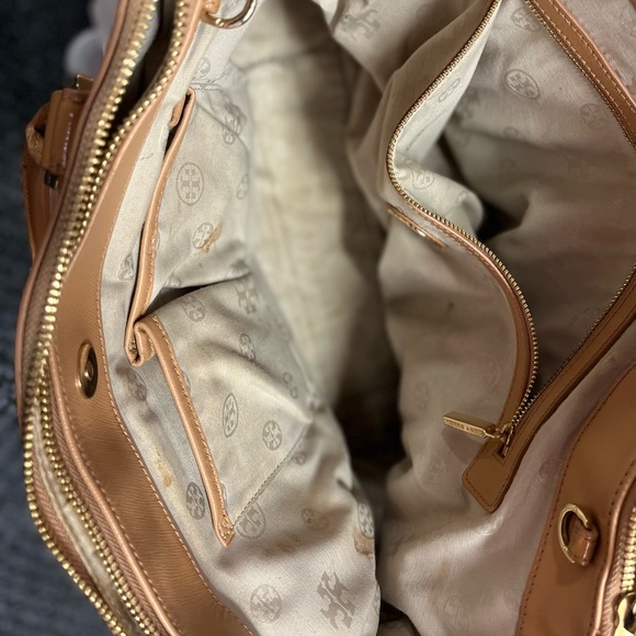 TORY BURCH Robinson Beige Saffiano Leather Large Satchel Shoulder Bag - Picture 8 of 12